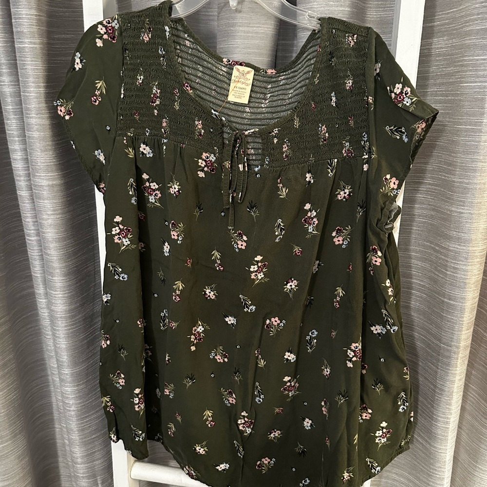 Faded Glory Olive Floral Blouse